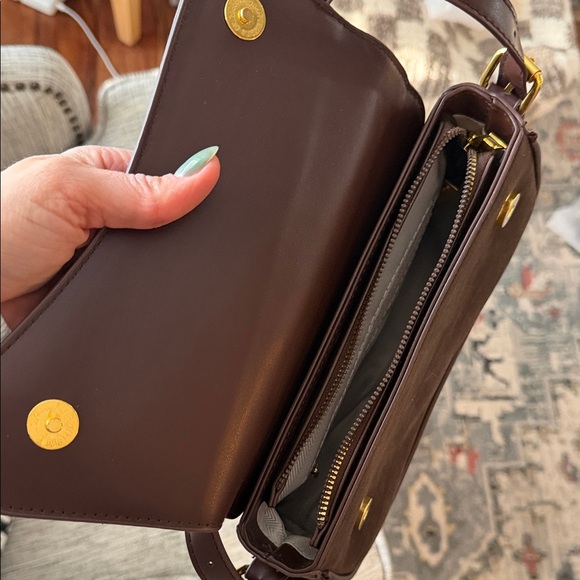 Elegant Brown Suede Shoulder Bag - Picture 7 of 9